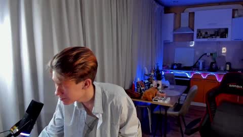 Snapshot of andrewwcarter2 chatting on 02-08-25, 06:12 Andrew online show from 02-08-25, 06:12