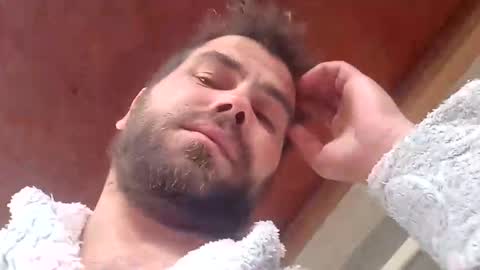 Snapshot of andrey21q chatting on 10-30-25, 01:23 andrey21q online show from 10-30-25, 01:23