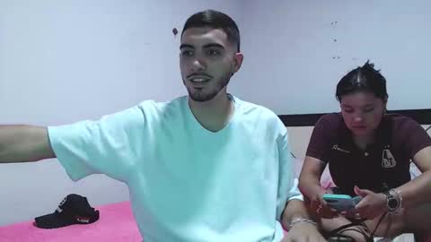 andriuhot066 online show from 12-16-25, 06:57