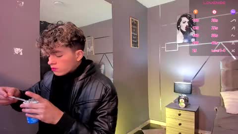      online show from 12-12-24, 11:40