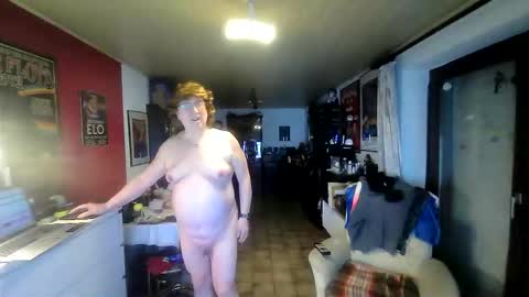 androgynia online show from 10-13-25, 05:51