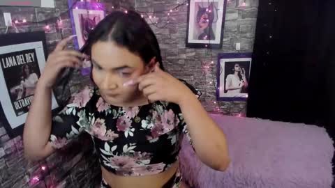 Snapshot of andrys_hot chatting on 02-24-26, 11:14 Andrys online show from 02-24-26, 11:14