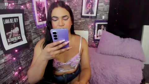 Snapshot of andrys_hot chatting on 02-27-26, 09:15 Andrys online show from 02-27-26, 09:15