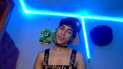 andryt31135 online show from 05-25-26, 01:33
