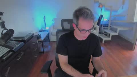 Andrew online show from 05-06-26, 05:07
