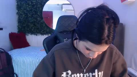 Snapshot of andy_bell_x chatting on 01-21-25, 07:37 ANDY online show from 01-21-25, 07:37