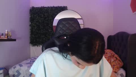 Snapshot of andy_bell_x chatting on 02-06-25, 03:27 ANDY online show from 02-06-25, 03:27