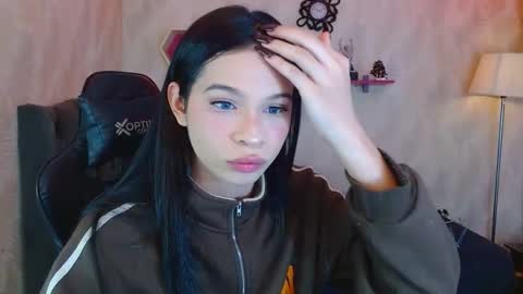 Snapshot of andy_bell_x chatting on 10-02-25, 06:31 ANDY online show from 10-02-25, 06:31