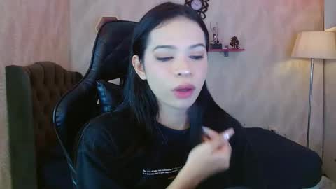 Snapshot of andy_bell_x chatting on 10-15-25, 03:17 ANDY online show from 10-15-25, 03:17