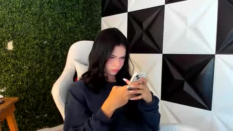 Snapshot of andy_bell_x chatting on 10-29-25, 05:42 ANDY online show from 10-29-25, 05:42