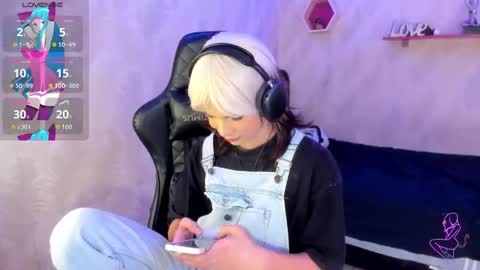 Snapshot of andy_bell_x chatting on 11-20-25, 02:34 ANDY online show from 11-20-25, 02:34