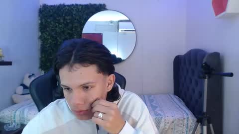 Snapshot of andy_dan1 chatting on 01-13-25, 01:06 andy_dan1 online show from 01-13-25, 01:06