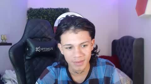 Snapshot of andy_dan1 chatting on 01-15-25, 01:31 andy_dan1 online show from 01-15-25, 01:31