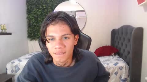 Snapshot of andy_dan1 chatting on 02-05-25, 06:59 andy_dan1 online show from 02-05-25, 06:59