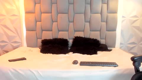 Snapshot of andy_dan1 chatting on 02-11-25, 05:50 andy_dan1 online show from 02-11-25, 05:50