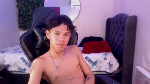 Snapshot of andy_dan1 chatting on 03-10-25, 04:35 andy_dan1 online show from 03-10-25, 04:35