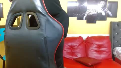 andy_dan1 online show from 02-02-26, 08:07