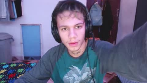 andy_dan1 online show from 05-19-26, 06:31