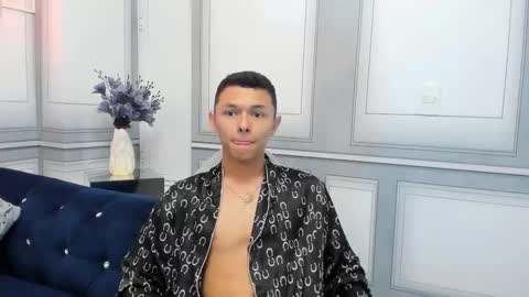 Snapshot of andy_dior18 chatting on 09-08-25, 10:31 ANDY online show from 09-08-25, 10:31