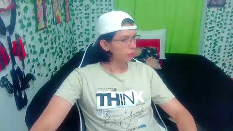 Snapshot of andy_gray01 chatting on 05-24-26, 05:29 Andy Gray online show from 05-24-26, 05:29