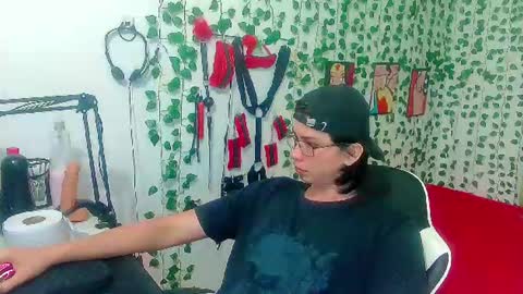 Snapshot of andy_gray01 chatting on 06-10-26, 12:26 Andy Gray online show from 06-10-26, 12:26