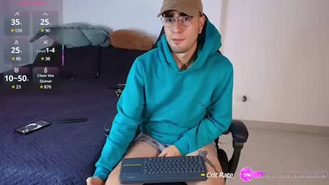 Snapshot of andy_shaaw chatting on 03-06-25, 01:35 Andres online show from 03-06-25, 01:35