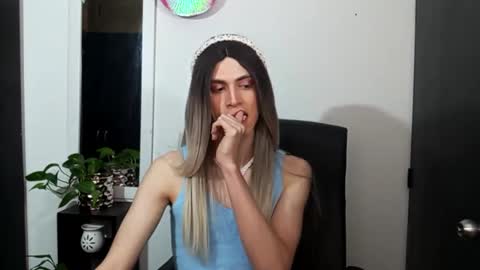 Andy van der Rose online show from 11-30-25, 09:46