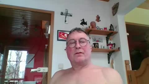 Snapshot of andybayern chatting on 02-20-26, 12:05 andybayern online show from 02-20-26, 12:05