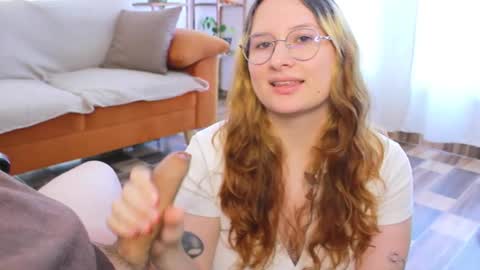 Snapshot of andycherrysecrets chatting on 12-01-25, 03:17 Cherry online show from 12-01-25, 03:17