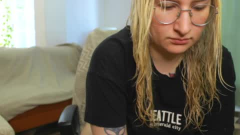 Cherry online show from 04-06-26, 12:50