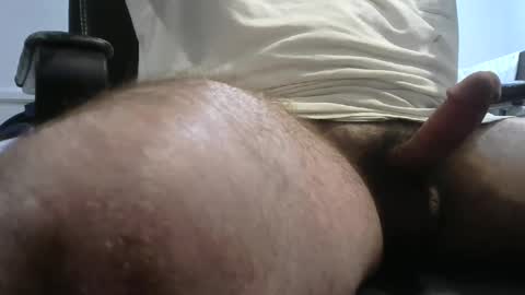 andychow381213 online show from 10-05-25, 01:37