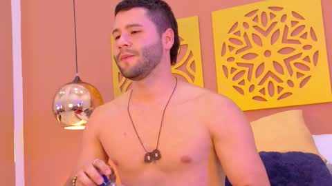 Snapshot of andyknoxx chatting on 01-06-26, 04:27 Andy online show from 01-06-26, 04:27