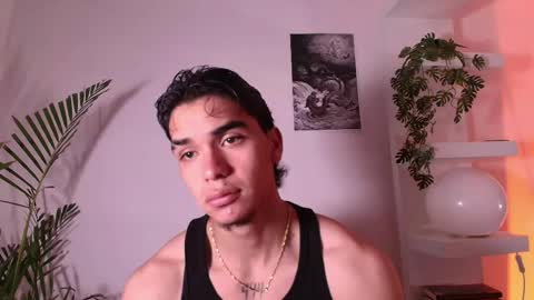 Snapshot of andypalmerr chatting on 05-11-26, 05:35 andypalmerr online show from 05-11-26, 05:35