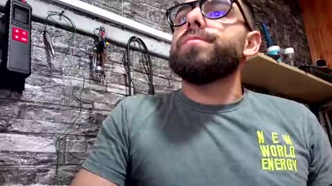 Snapshot of andyshr133 chatting on 07-09-26, 05:11 andyshr133 online show from 07-09-26, 05:11