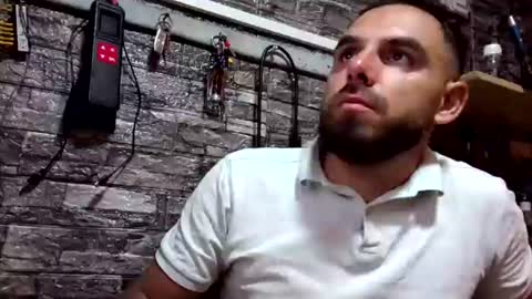Snapshot of andyshr133 chatting on 07-20-26, 05:00 andyshr133 online show from 07-20-26, 05:00