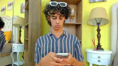 Snapshot of andyxibrat chatting on 10-13-25, 07:25 andyxibrat online show from 10-13-25, 07:25