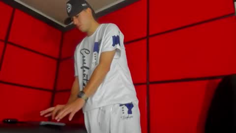 --- Aneek--- online show from 10-18-25, 04:15