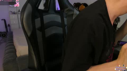      online show from 03-11-26, 02:28