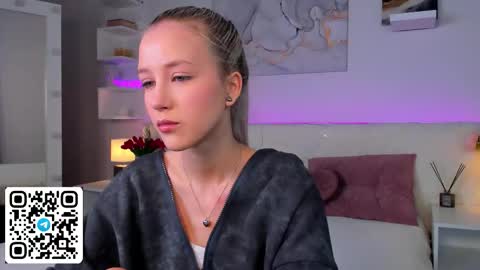 Snapshot of anellyball_ chatting on 02-16-26, 09:49 Anelly online show from 02-16-26, 09:49