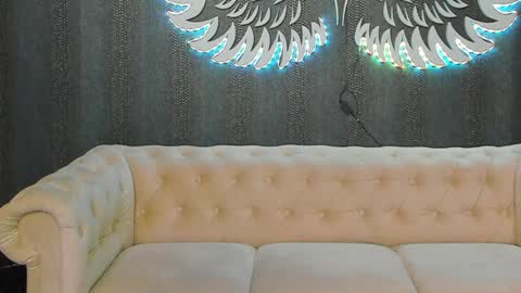 Anne online show from 01-24-25, 10:41