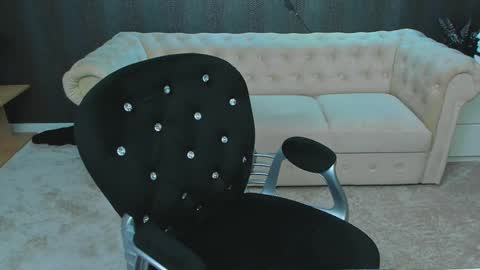 Anne online show from 02-10-25, 10:51