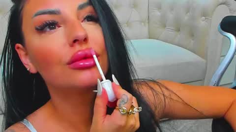 Anne online show from 02-11-25, 10:18