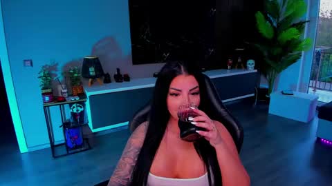 Anne online show from 05-03-26, 04:57