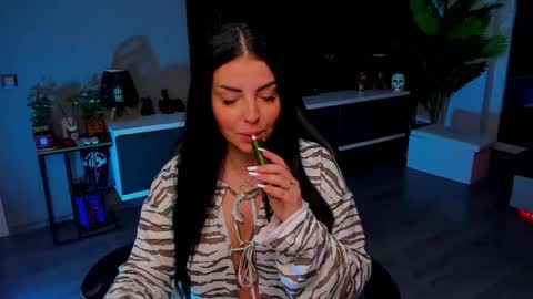 Anne online show from 05-17-26, 06:37