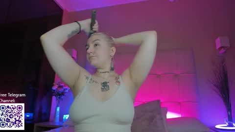 Snapshot of anet_dream chatting on 12-05-25, 05:31 Anet Dream online show from 12-05-25, 05:31