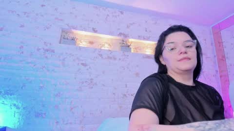 Snapshot of anette_cooper chatting on 03-04-25, 03:00 anette_cooper online show from 03-04-25, 03:00