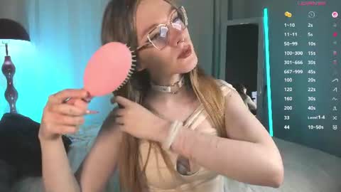 Snapshot of angee_ chatting on 06-14-26, 07:32 Ange online show from 06-14-26, 07:32