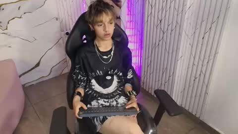 angeel_tay online show from 06-02-26, 08:38