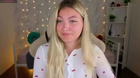 Snapshot of angel__grace chatting on 07-03-26, 12:17 Grace online show from 07-03-26, 12:17