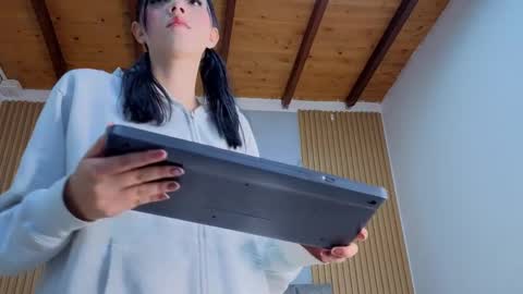 angel__kiss online show from 04-04-26, 11:29